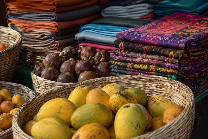 Market & shopping